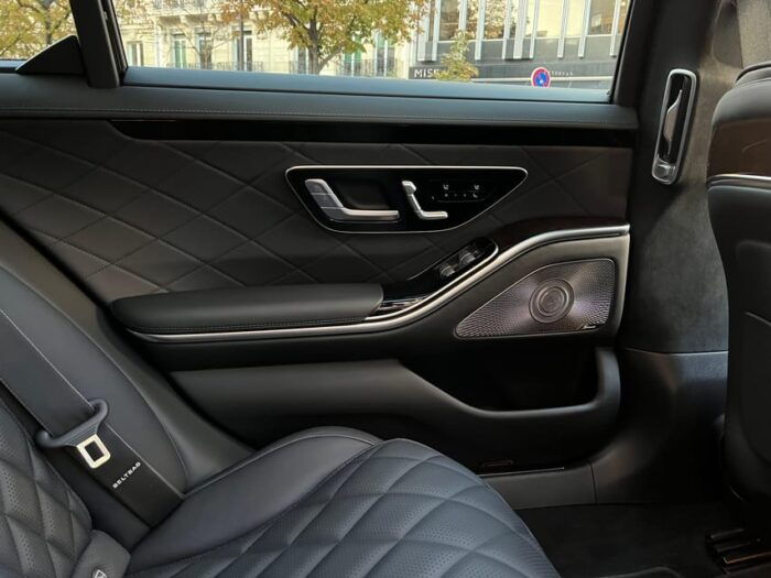 Paris: Historic Monuments Private Mercedes Limousine Charter - Booking Your Private Limousine Experience
