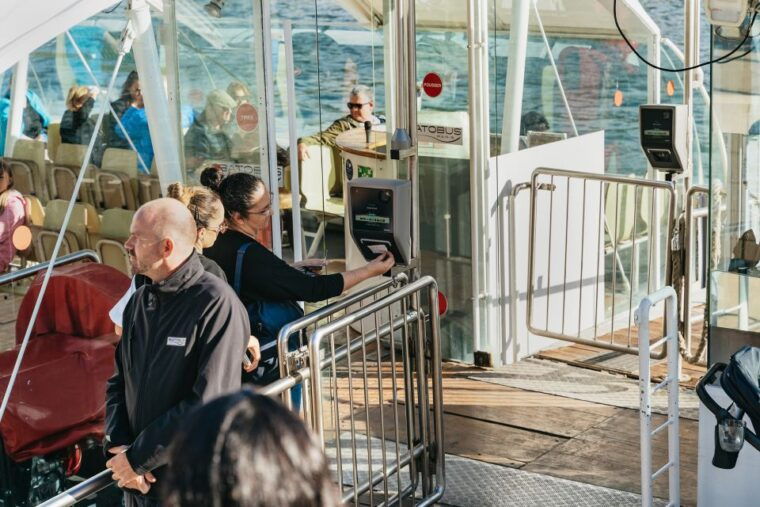 Paris: Hop-On Hop-Off Seine Cruise Pass With 9 Stops - Customer Feedback and Ratings