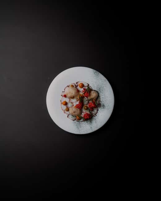 Paris: Immersive Fine Dining Meets Art in an Ancient Cinema - The Sum Up