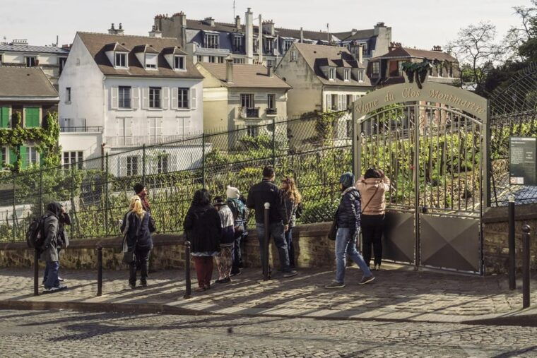 Paris in a Day: Louvre, Eiffel Tower, Notre Dame & Cruise - Experience Montmartre and Sacré-Cœur
