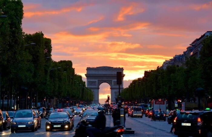 Paris in Winter: 3 Days of Adventure With a Local Guide - Pricing and Flexible Booking Information