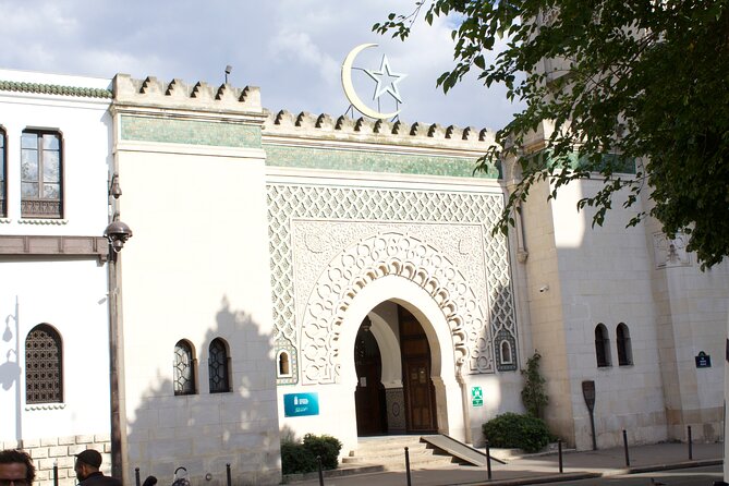 Paris Insolite Grand Mosque, Lutèce Arena and Botanical Garden - Architectural Features of the Grand Mosque