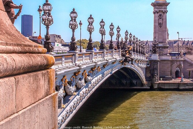 Paris Je Taime: Private Half-Day Highlights Walking Tour - Tour Details