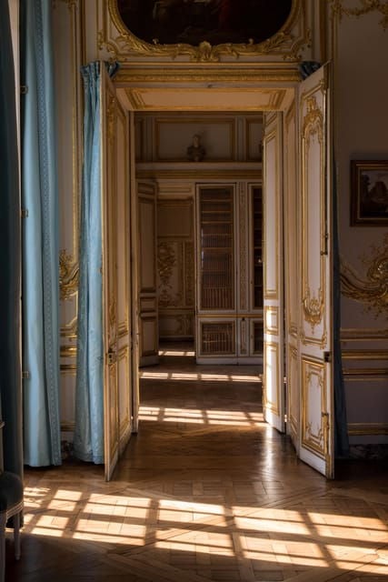 Paris: Kings Louis XV and XVI Private Apartments VIP Tour - Important Information