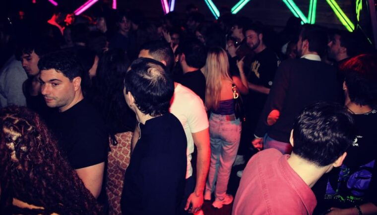 Paris: Latin Quarter Guided Pub Crawl to Bars and Clubs - Activities and Interaction Among Guests