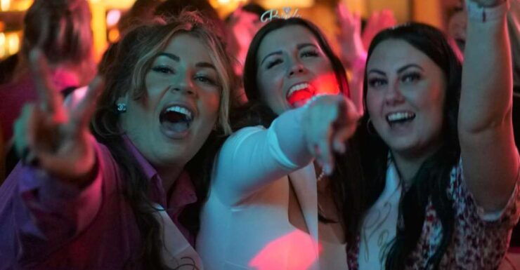 Paris: Latin Quarter Guided Pub Crawl to Bars and Clubs - Experience Offered