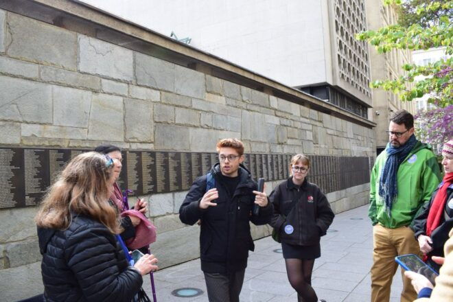 Paris: Le Marais District Jewish History Guided Walking Tour - Detailed Description of the Tour