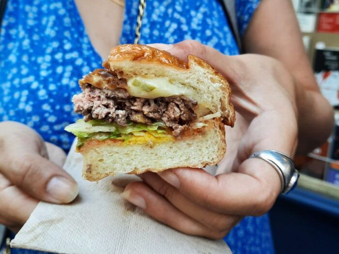 Paris: Le Marais Guided Food Tour With Tastings - Discovering Hidden Gems