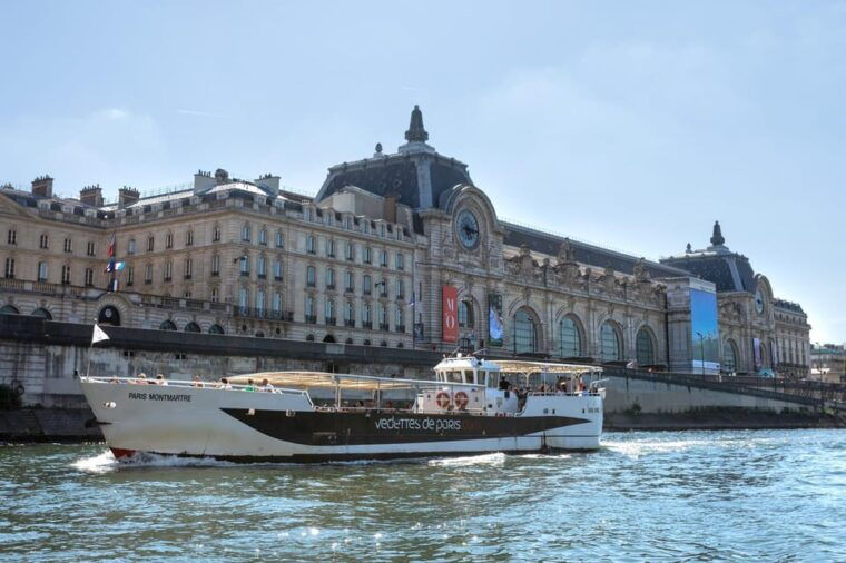 Paris: Live Guided Cruise With Crepe and Soft Drink - Tips for an Enjoyable Experience