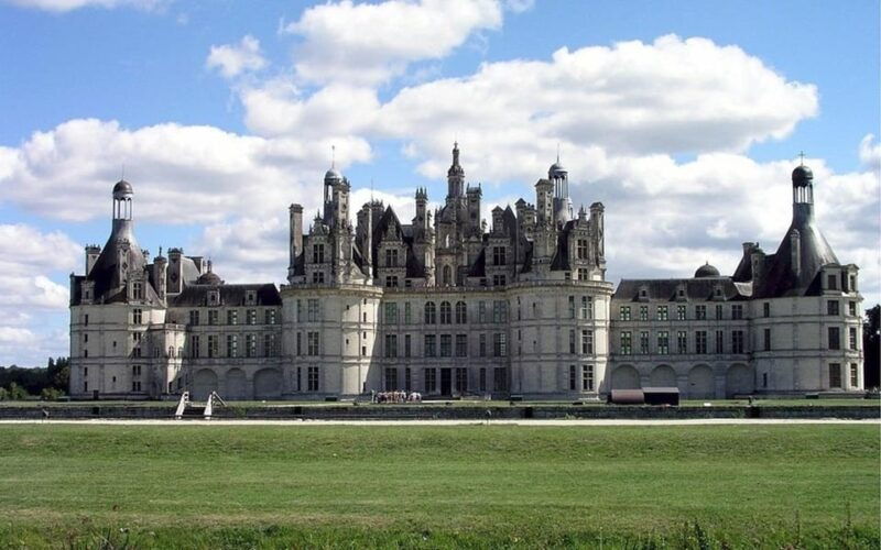 Paris: Loire Valley Day Trip With a Local - Good To Know