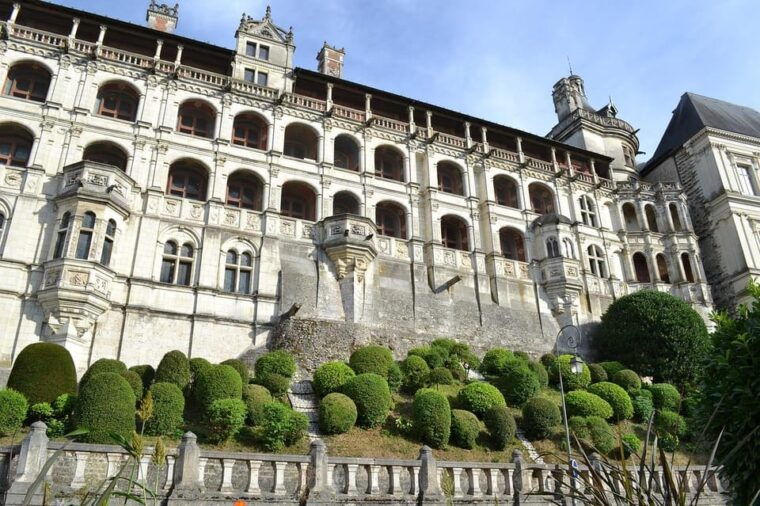 Paris: Loire Valley Day Trip With a Local - Must-See Castles and Attractions