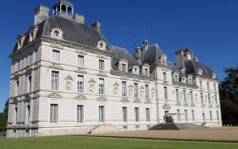 Paris: Loire Valley Day Trip With a Local - Whats Not Included in Your Experience