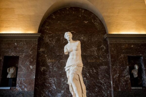 Paris: Louvre Museum Entrance, Outside Visit & Audioguide - Questions You May Have