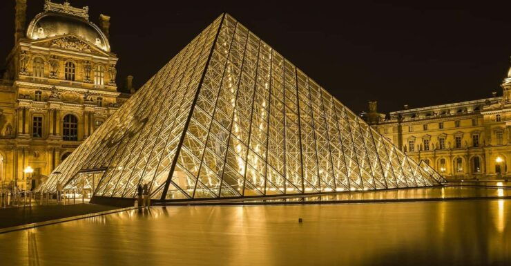 Paris: Louvre Museum Exclusive Tour With Meet and Greet - Booking Information
