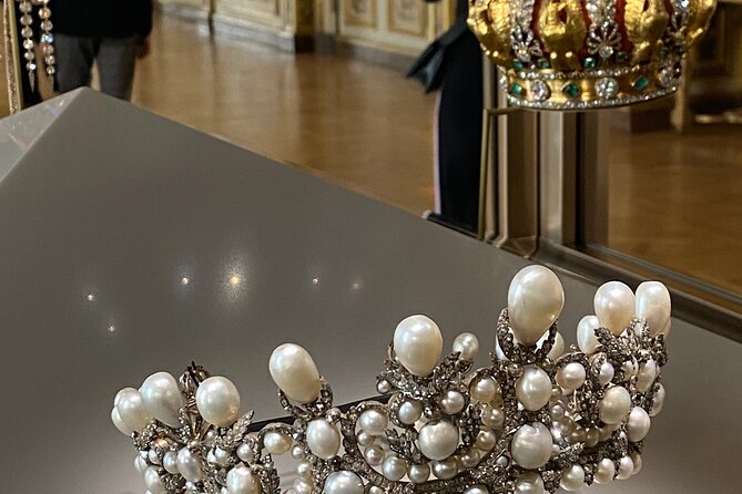 Paris Louvre Museum Highlights Small-Group Guided Tour - Directions