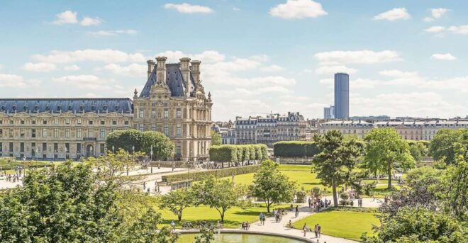 Paris: Louvre Museum Private Family Tour Designed for Kids - Highlights of the Tour