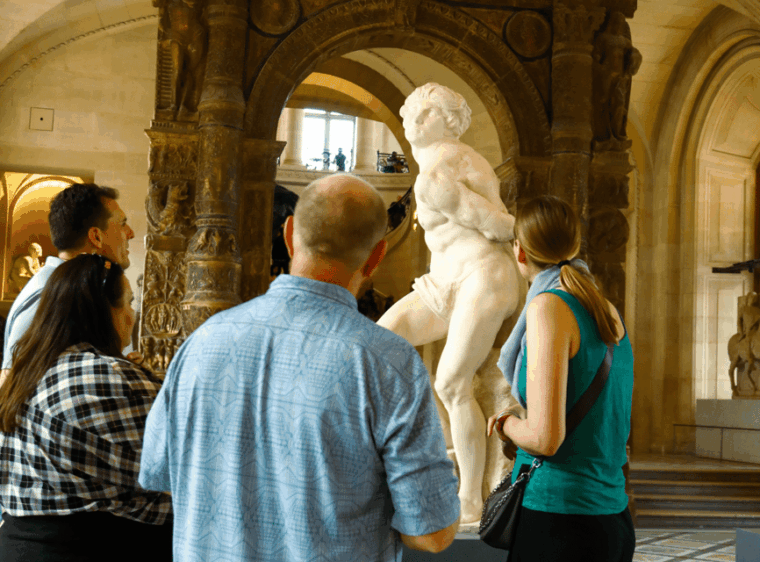 Paris: Louvre Museum Private Tour With Pick-Up From Hotel - Personalized Guided Experience