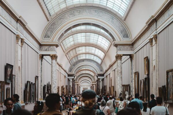 Paris: Louvre Museum Ticket and Mona Lisa Access With Host - Additional Tips for Visitors