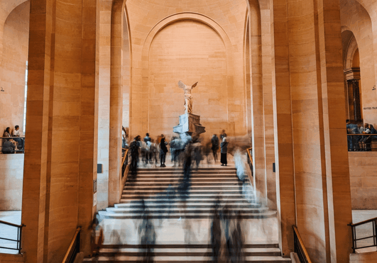 Paris: Louvre Museum Ticket & Exclusive Immersive AudioGuide - Immersive Thematic Tours and Audioguide