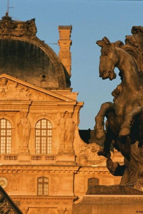 Paris: Louvre Museum Ticket & Mona Lisa Digital Audio Guide - Key Points