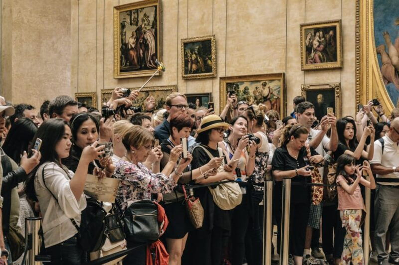Paris: Louvre Museum Ticket With Masterpieces Audio Guide - Digital Audio Guide Features