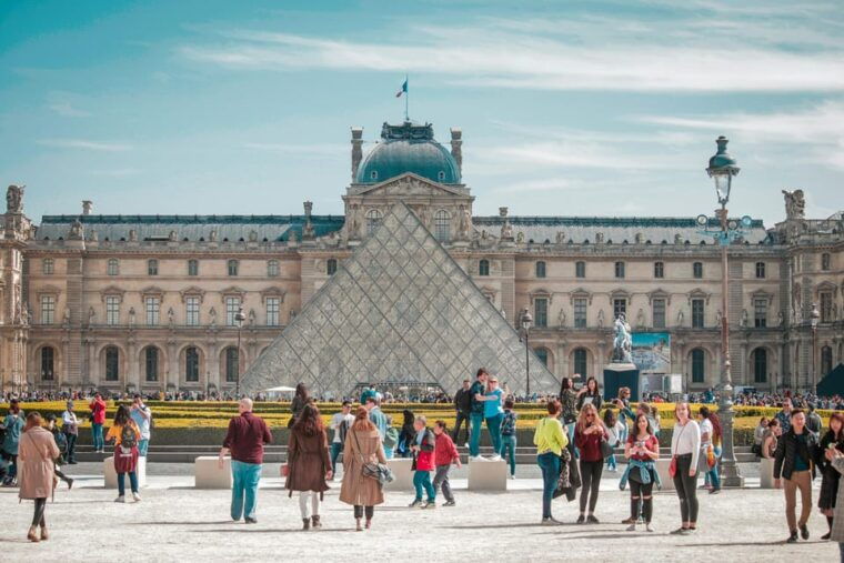 Paris: Louvre Museum Timed Entry Ticket & Pop Culture Tour - Pop Culture Integration