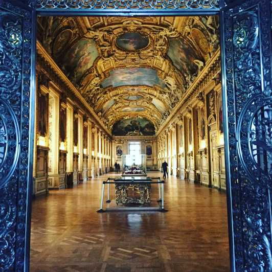 Paris: Louvre Museum Tour With Entry Ticket Eng/Fr/It - Expert Guide Experience
