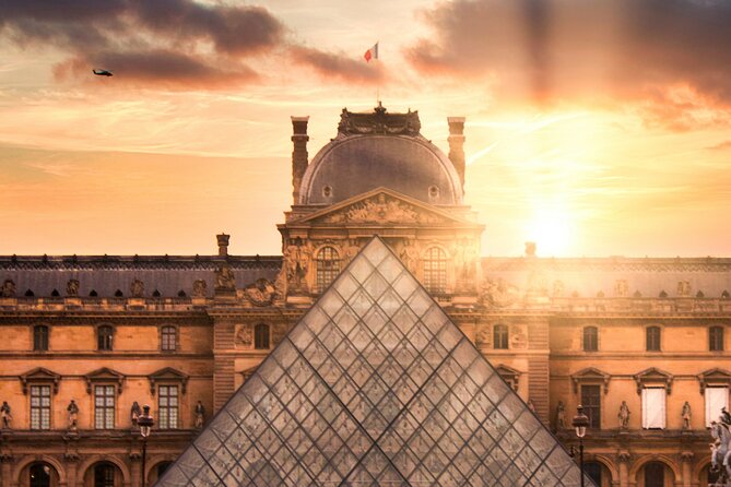 Paris: Louvre Museum Treasures Semi Private Tour With Guide - Highlights