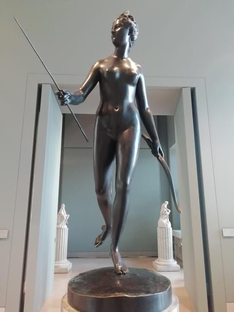 Paris: Louvre Night Tour With Private Guide - Highlights of the Tour