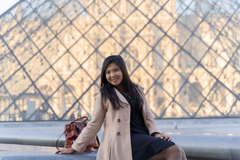 Paris: Louvre Photoshoot or Seine Bridges Eiffel Tower Walk - Photography Options