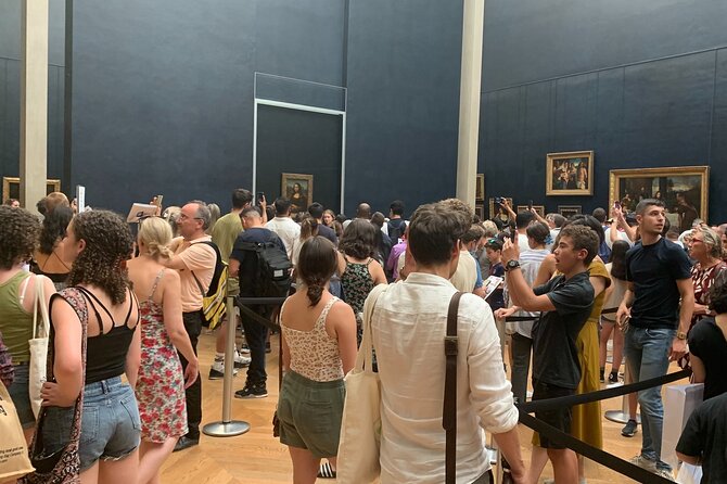 Paris Louvre Small Group Tour With Pre-Reserved Tickets - Common Questions