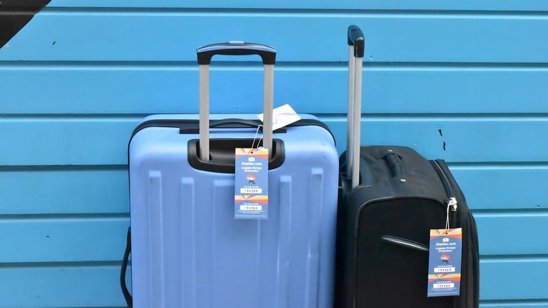 Paris: Luggage Storage in Notre-Dame - How much value do you get for $7.75?
