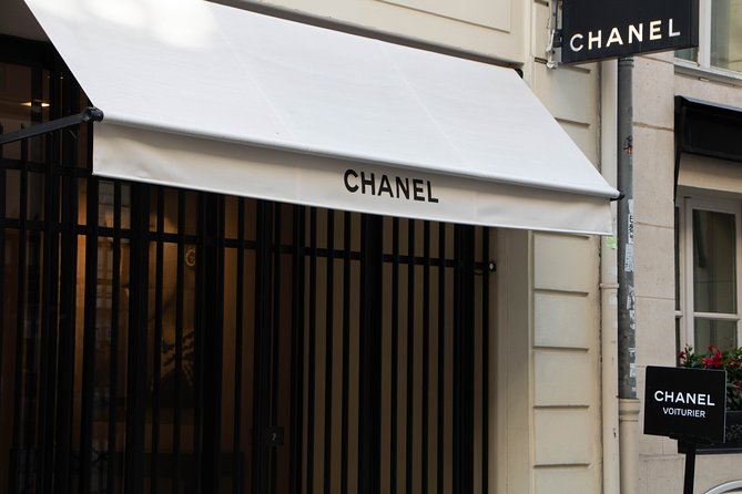 Paris Luxury and Fashion Iconic Tour - Attend Exclusive Fashion Events