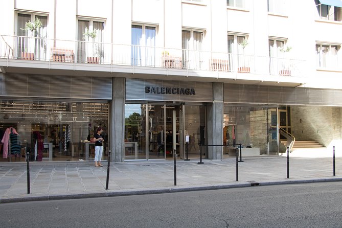 Paris Luxury and Fashion Iconic Tour - Immerse in Parisian Culture