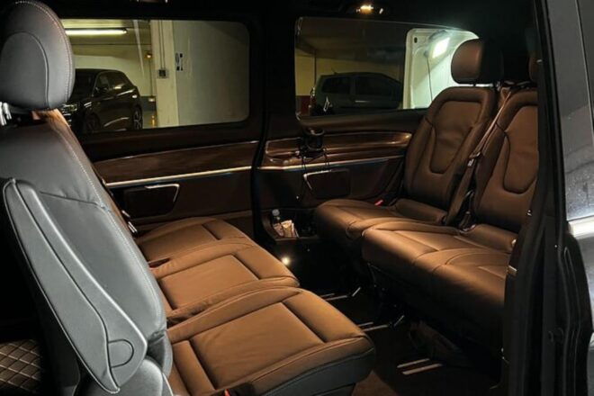 Paris: Luxury Mercedes Transfer to Amsterdam - Driver and Service Quality