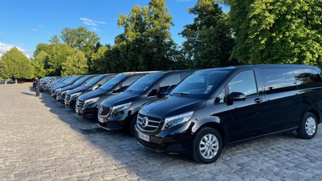 Paris: Luxury Mercedes Transfer to Brussels - Full Description