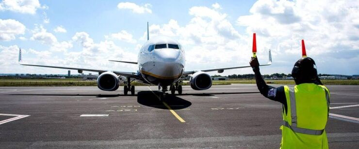 Paris: Luxury Transfer to Beauvais Airport - Good To Know