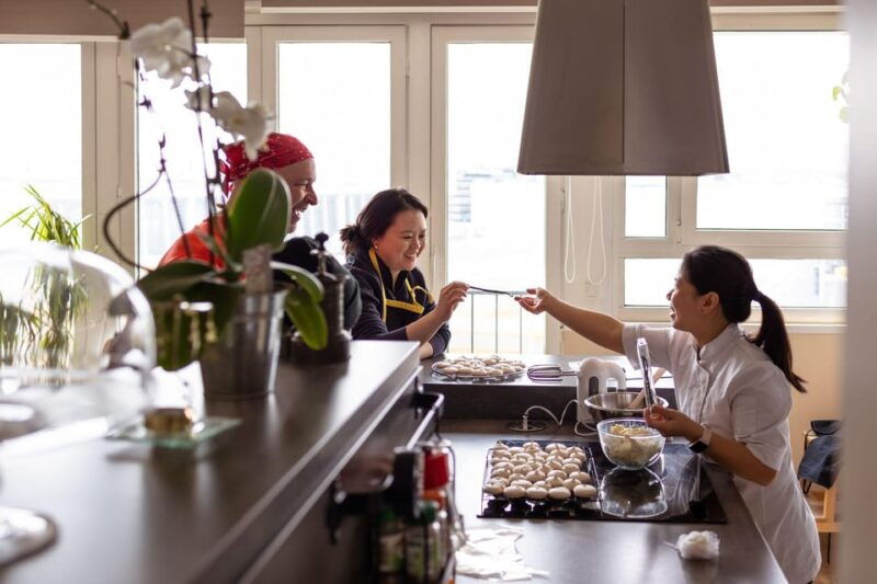 Paris: Macarons Class in a Parisian Home - Good To Know