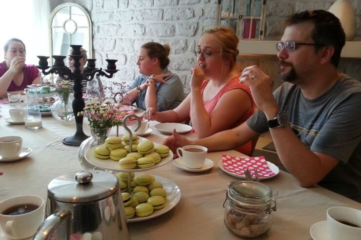 Paris: Macarons Class, Teatime and To-Go Box - Macaron Making and Filling Creation