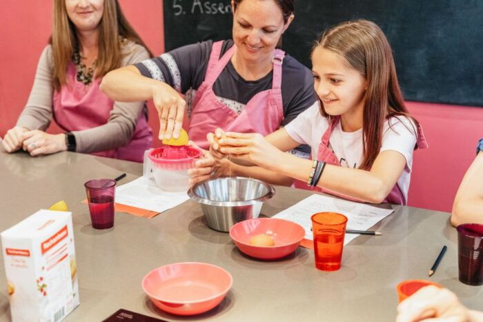 Paris: Macarons Cooking Class With Pâtisserie Chef Noémie - The Cultural Significance of Macarons