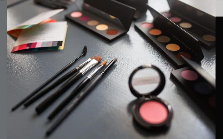 Paris: Make-Up Class With Color Analysis - Personalized Makeup Experience