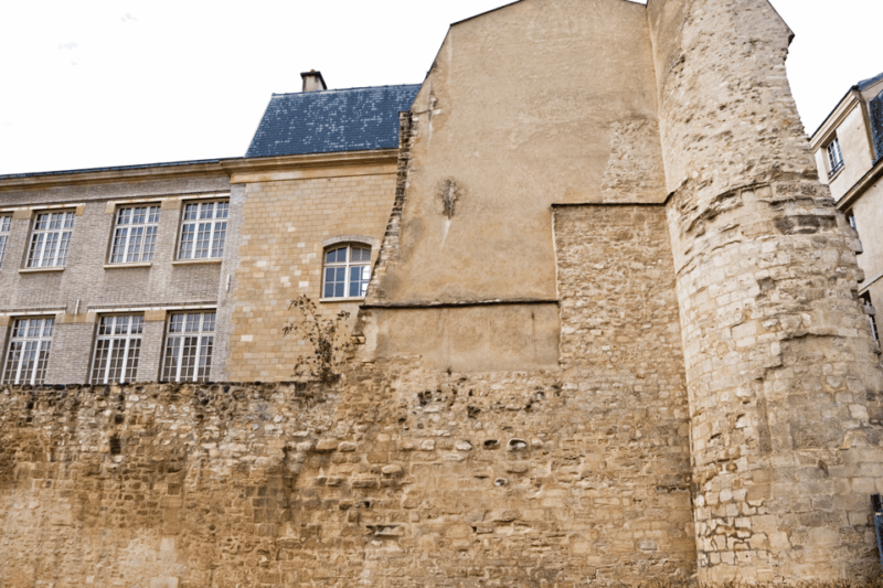 Paris: Marais District Walking Tour With a Local Guide - Booking and Cancellation Policy