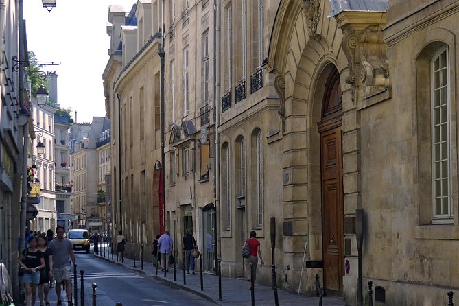 Paris: Marais Highlights Self-Led Smartphone Tour - Family-Friendly and Flexible Experience