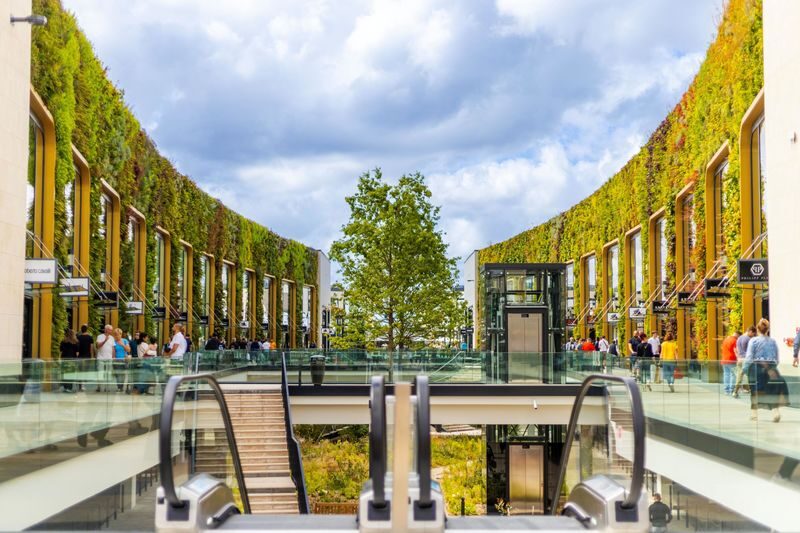 Paris McArthurGlen Designer Outlet Day Trip with Transfers - Discounts and tax refunds: what may improve the value