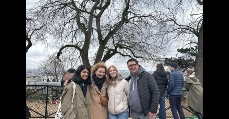 Paris: Montmartre and Sacré-Coeur Small-Group Walking Tour - Itinerary