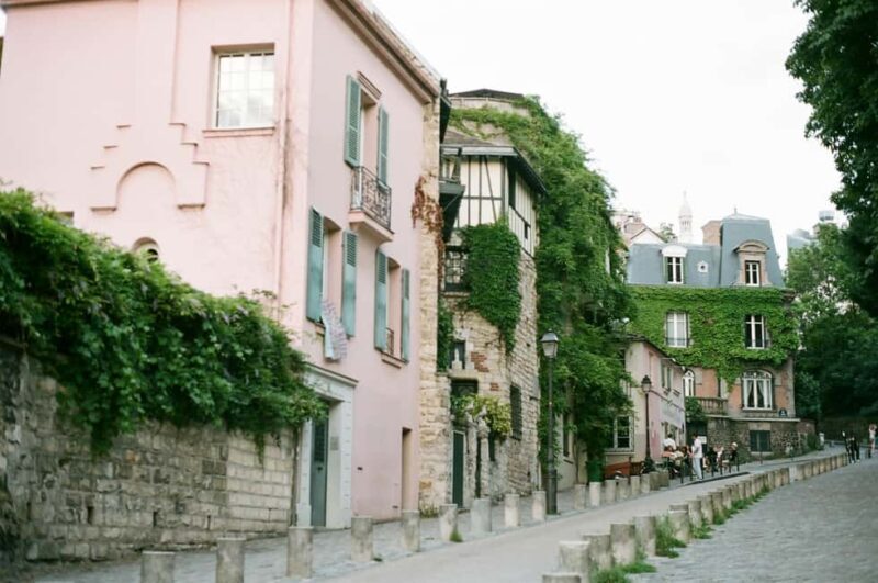 Paris: Montmartre Art, History, and Bohemian Life Tour - An In-Depth Look at the Montmartre Tour Experience