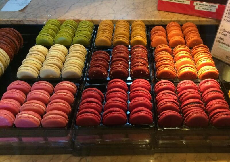 Paris: Montmartre, Champs Elysees, Trocadéro Walking Tour - Key Experiences