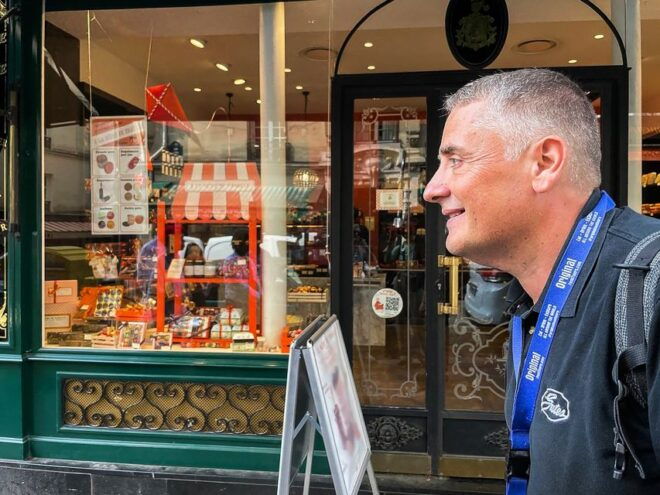 Paris: Montmartre Cheese, Wine & Pastry Guided Walking Tour - Review Summary