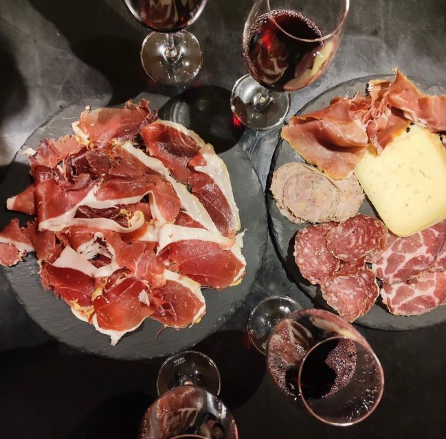 Paris: Montmartre Food Tour - Cheese, Chocolate, Wine & More - Experience Highlights