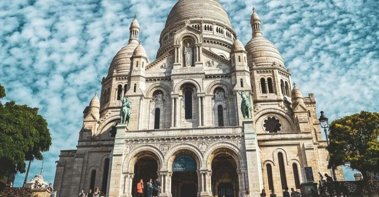 Paris: Montmartre Guided Walking Tour & Sacré-Cœur Dome - Highlights of Montmartre